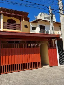 Sobrado com 3 Quartos à venda, 180m² no Loteamento Residencial e Comercial Bosque Flamboyant, Taubaté