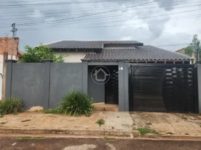 Casa com 3 Quartos à venda, 150m² no Jardim Pênfigo, Campo Grande