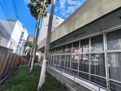 Imóvel Comercial com 10 Quartos para alugar, 1750m² no Canela, Salvador