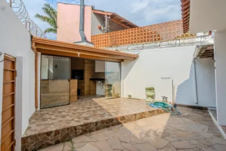 Casa com 3 Quartos à venda, 139m² no Guarujá, Porto Alegre