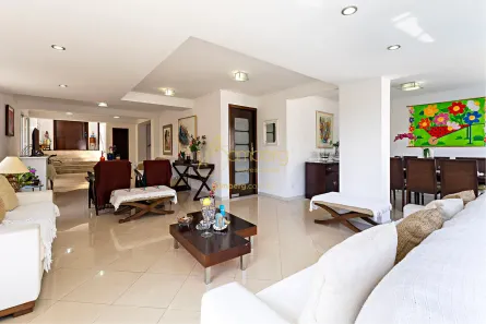 Casa com 4 Quartos à venda, 380m² no Vila Inah, São Paulo