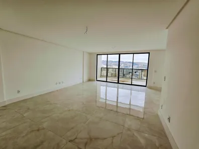 Cobertura com 5 Quartos à venda, 360m² no Santa Helena, Juiz de Fora