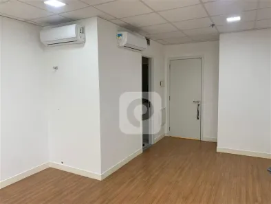 Sala Comercial à venda, 24m² no Barra Olímpica, Rio de Janeiro
