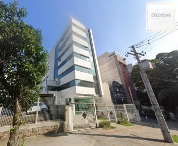 Sala Comercial à venda, 32m² no Menino Deus, Porto Alegre