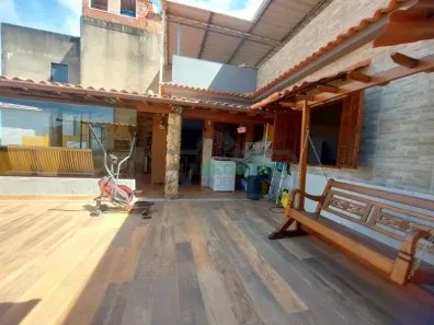 Casa com 4 Quartos à venda, 140m² no Santa Maria, Juiz de Fora