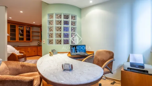 Sala Comercial com 1 Quarto à venda, 32m² no Petrópolis, Porto Alegre