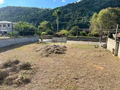 à venda, 880m² no Vargem Grande, Teresópolis