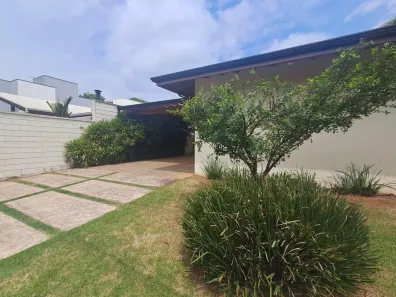 Casa com 3 Quartos à venda, 450m² no Parque Residencial Nova Holanda, Holambra
