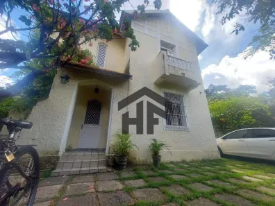 Casa com 4 Quartos para alugar, 355m² no Santo Amaro, Recife