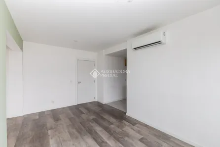 Apartamento com 2 Quartos para alugar, 50m² no Partenon, Porto Alegre