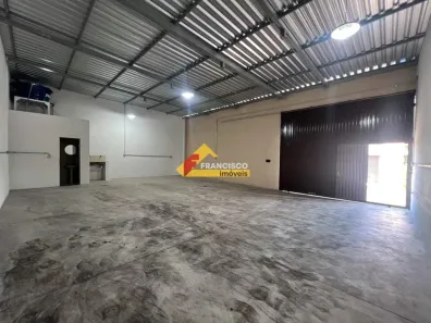 Galpão/Depósito/Armazém para alugar, 110m² no Centro, Divinópolis