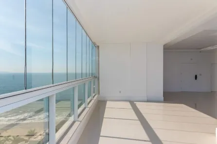 Apartamento com 3 Quartos à venda, 140m² no Meia Praia, Itapema