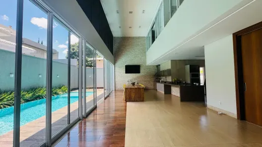 Casa de Condomínio com 4 Quartos à venda, 343m² no Jardins Madri, Goiânia