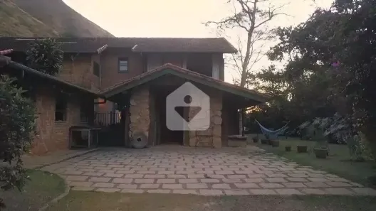 Casa com 6 Quartos à venda, 450m² no Itaipava, Petrópolis