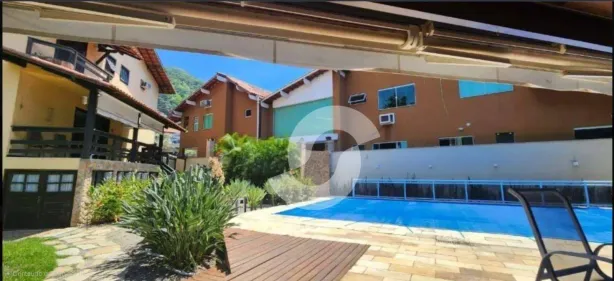 Casa de Condomínio com 4 Quartos à venda, 600m² no Badu, Niterói