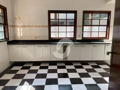 Casa de Condomínio com 3 Quartos à venda, 300m² no Baldeador, Niterói