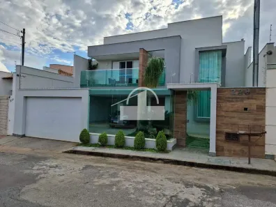Casa com 4 Quartos à venda, 258m² no Jardim Arizona, Sete Lagoas