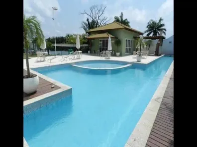 Casa com 4 Quartos à venda, 220m² no Buraquinho, Lauro de Freitas