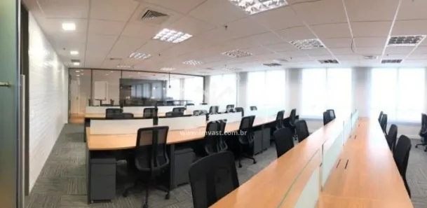 Sala Comercial para alugar, 300m² no Vila Olímpia, São Paulo