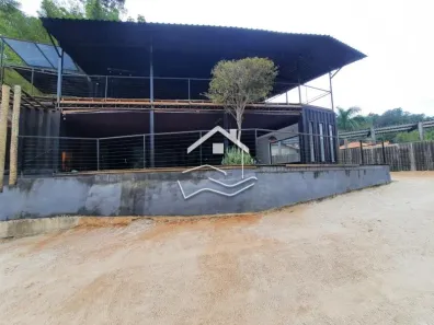 Ponto Comercial para alugar, 250m² no Itaipava, Petrópolis