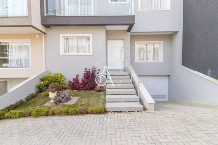 Sobrado com 3 Quartos à venda, 266m² no Xaxim, Curitiba