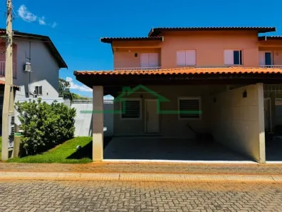 Casa de Condomínio com 3 Quartos para alugar, 155m² no Loteamento São Francisco, Piracicaba