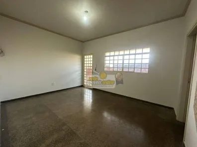 Casa com 3 Quartos à venda, 106m² no Parque das Américas, Uberaba