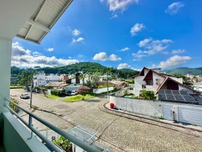Apartamento com 2 Quartos para alugar, 72m² no Itacorubi, Florianópolis