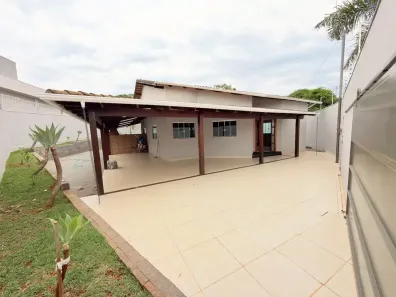 Casa com 3 Quartos à venda, 240m² no Anápolis City, Anápolis