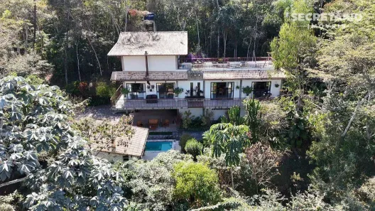 Casa com 3 Quartos à venda, 300m² no Pedro do Rio, Petrópolis