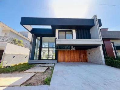 Casa de Condomínio com 4 Quartos à venda, 322m² no Distrito Industrial, Cachoeirinha