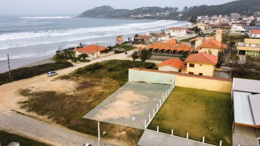 Lote/Terreno à venda, 375m² no Itapiruba, Imbituba