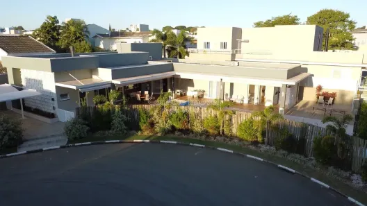 Casa de Condomínio com 2 Quartos à venda, 292m² no Parque Residencial Nova Holanda, Holambra