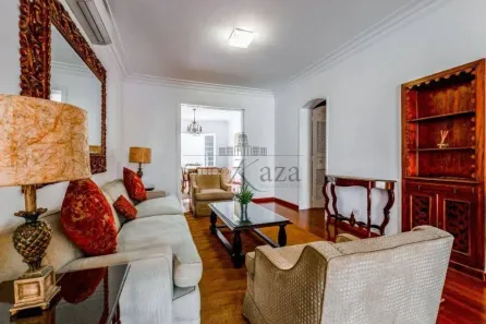 Sobrado com 3 Quartos à venda, 300m² no Jardim Europa, São Paulo
