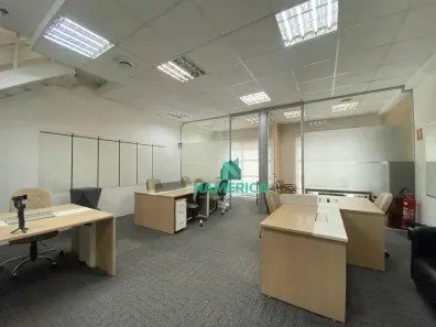 Sala Comercial para alugar, 135m² no Vila Cordeiro, São Paulo