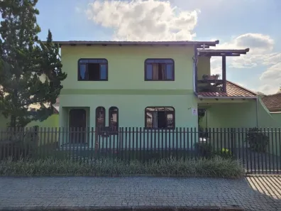 Casa com 3 Quartos à venda, 188m² no São Marcos, Joinville