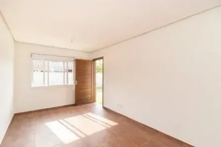 Casa de Condomínio com 2 Quartos para alugar, 100m² no Ponta Grossa, Porto Alegre