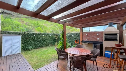 Casa de Condomínio com 4 Quartos à venda, 241m² no Teresópolis, Porto Alegre