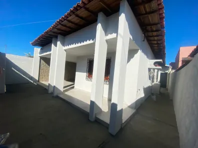 Casa com 3 Quartos para alugar, 180m² no Saci, Teresina
