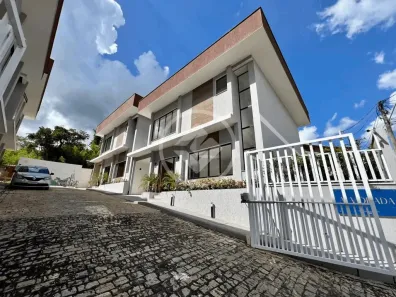 Casa de Condomínio com 4 Quartos à venda, 150m² no Várzea, Teresópolis