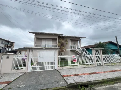 Casa com 3 Quartos à venda, 142m² no Quarta Linha, Criciúma