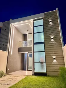 Sobrado com 4 Quartos à venda, 150m² no Pires Façanha, Eusébio
