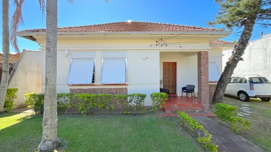 Casa com 4 Quartos à venda, 180m² no Tristeza, Porto Alegre
