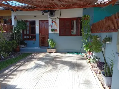 Casa com 2 Quartos à venda, 60m² no Olaria, Canoas