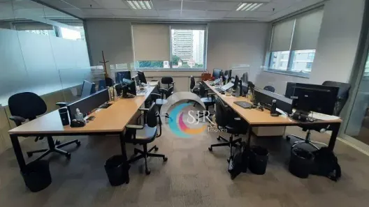 Sala Comercial para alugar, 229m² no Indianópolis, São Paulo