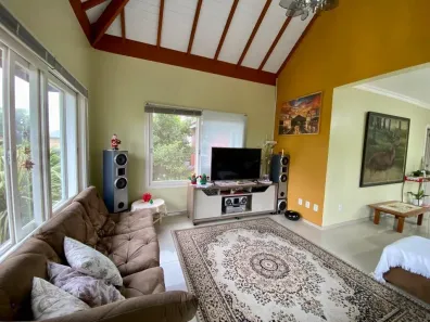 Casa com 3 Quartos à venda, 239m² no Santa Terezinha, Canela