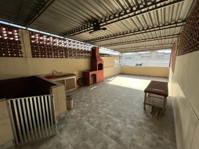 Casa com 2 Quartos à venda, 200m² no Olaria, Rio de Janeiro