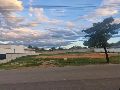 Lote/Terreno à venda, 922m² no Condominio Residencial Colonial Village II, Pindamonhangaba