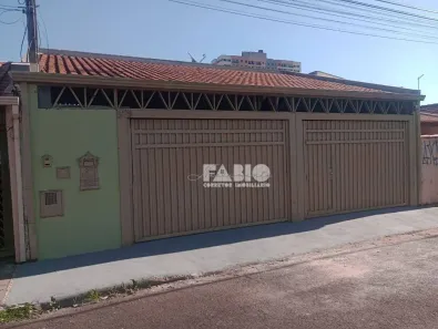 Casa com 4 Quartos à venda, 270m² no Vila Yamada, Araraquara