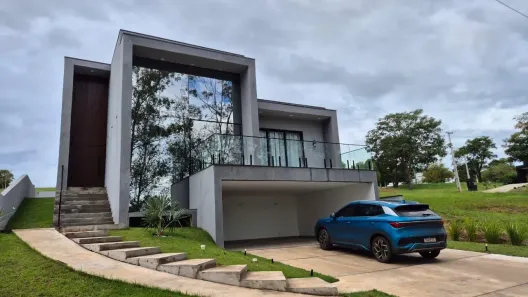 Sobrado com 3 Quartos à venda, 250m² no Condomínio Riviera de Santa Cristina XIII, Paranapanema